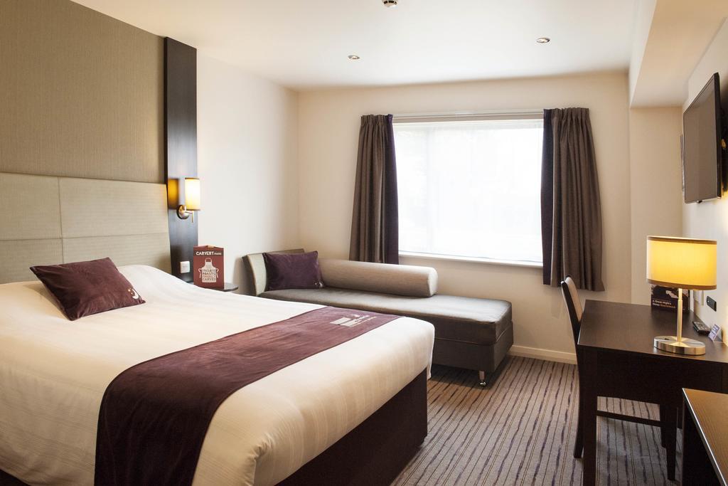 Premier Inn Chester Central - North Eksteriør billede